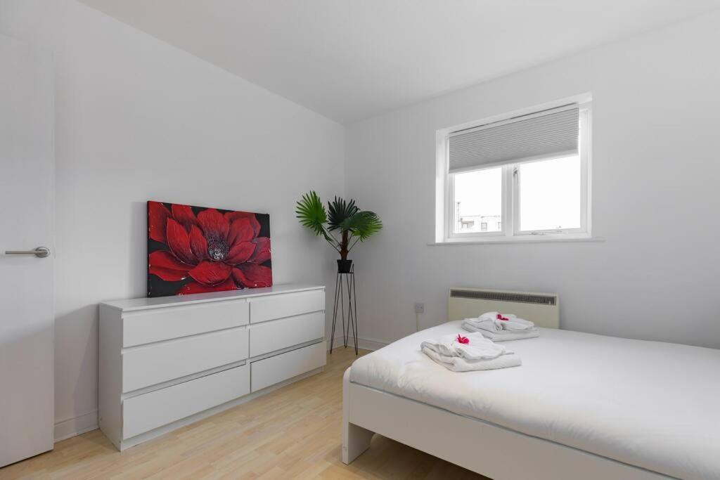 2-br Oasis In Woolwich Londres