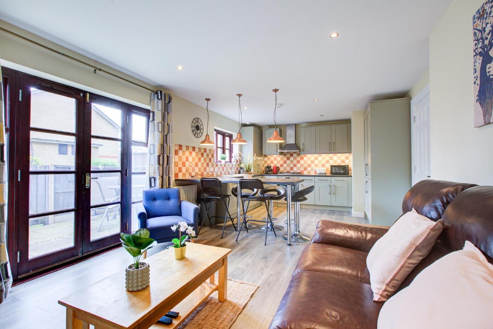 Spacious & Modern 2 Bed Sleeps 5 In Walthamstow Londres