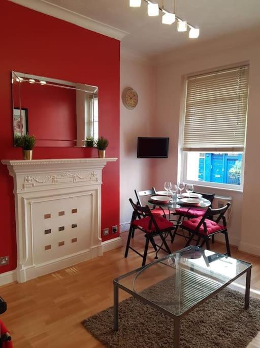 Cozy Flat, 5 Minute Walk To Oxford Circus