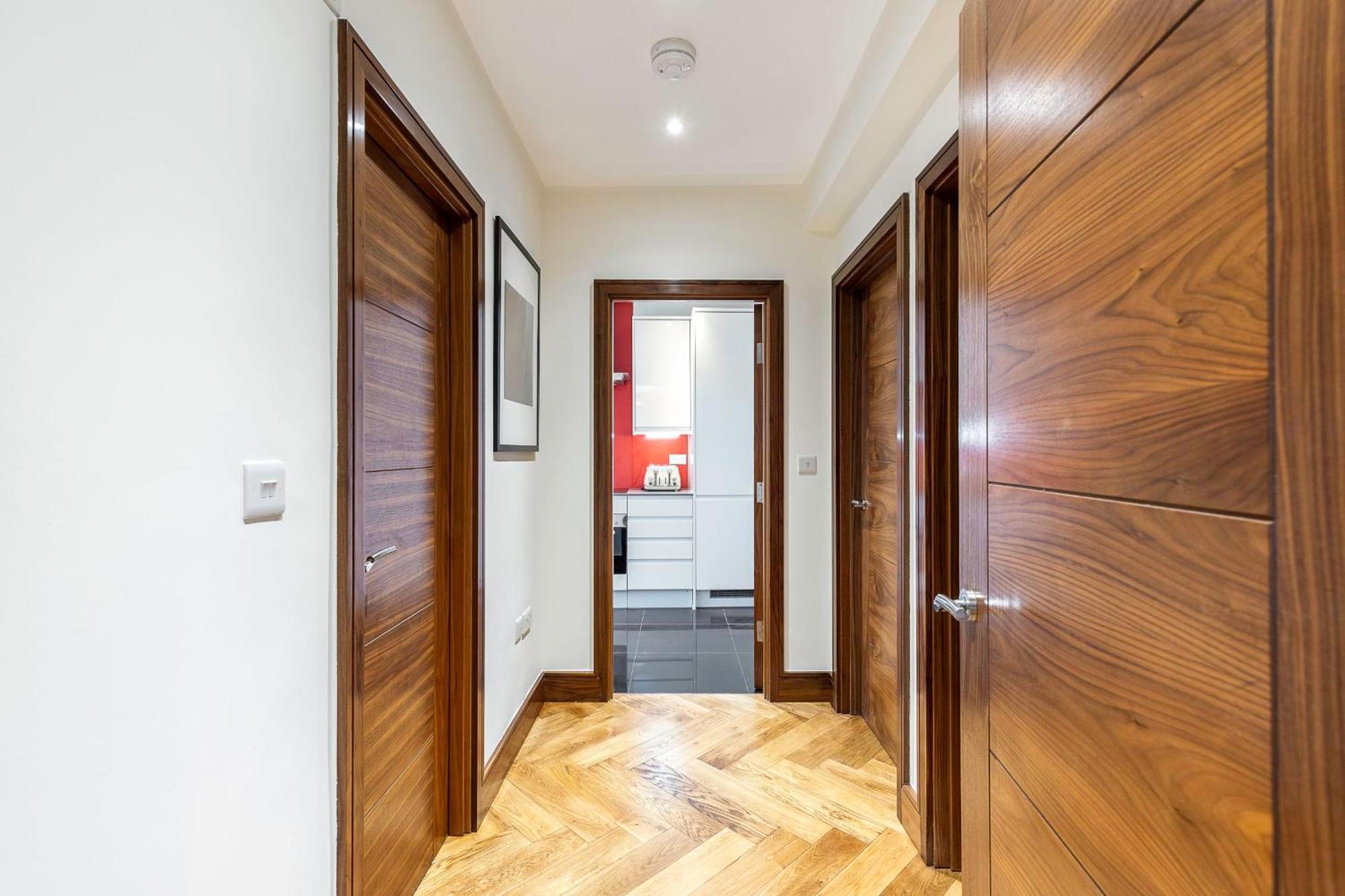 Colourful South Kensington Apartment London