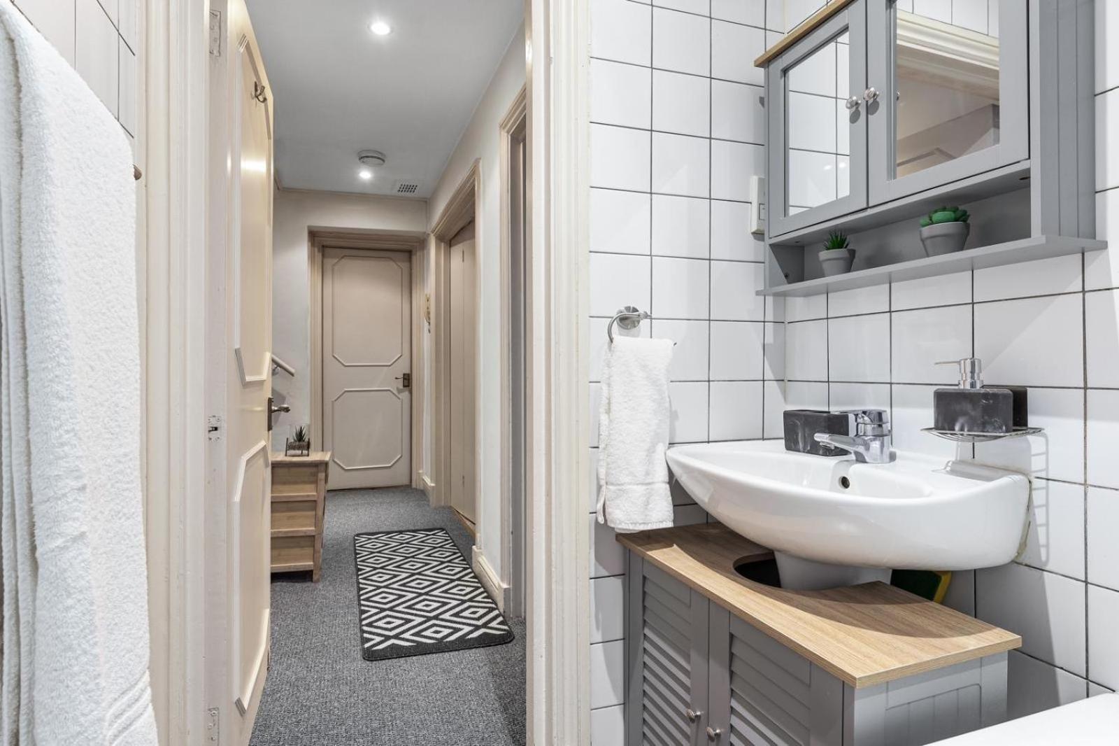 Deluxe - 1 Min Away From Camden Market And Station * London