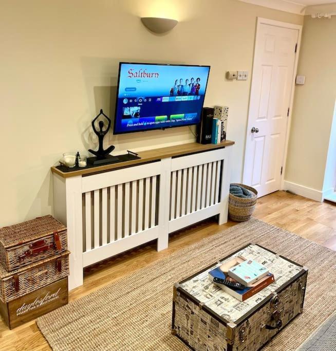 Leilighet Chic, Relaxing Just 18 Mins Into The London