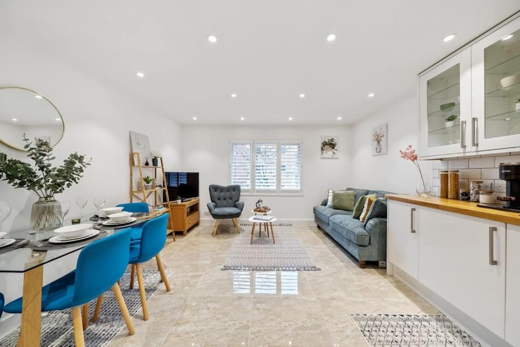 Stylish Contemporary 1 Bed Flat Near Bridge Appartamento Londra