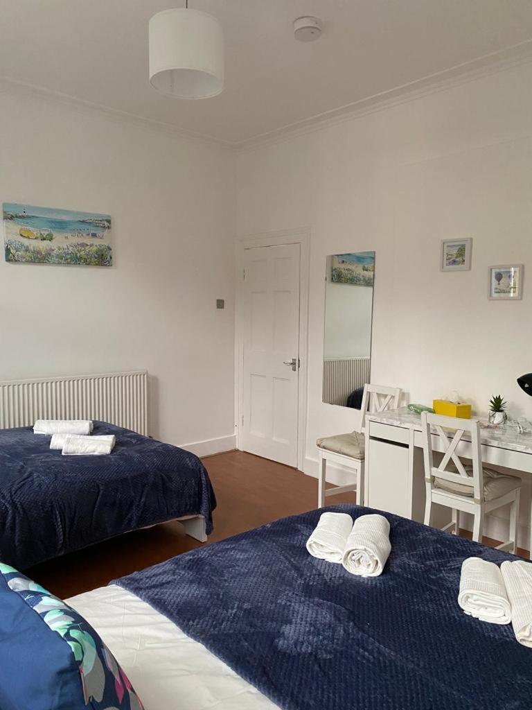 Private Bedrooms In Camden Town, Londres