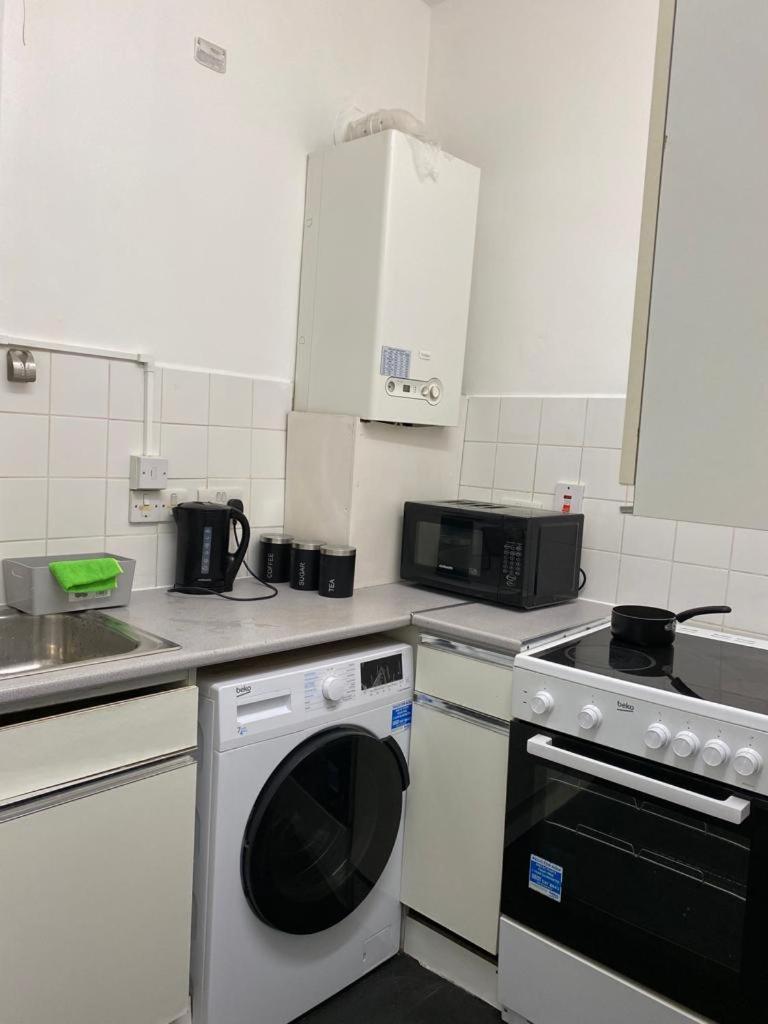Private Bedrooms In Camden Town, Londres