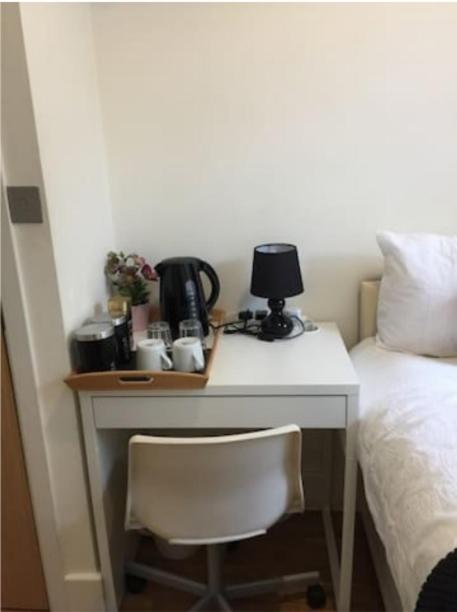 Comfy Private Bedrooms Near Euston Station, Central London *