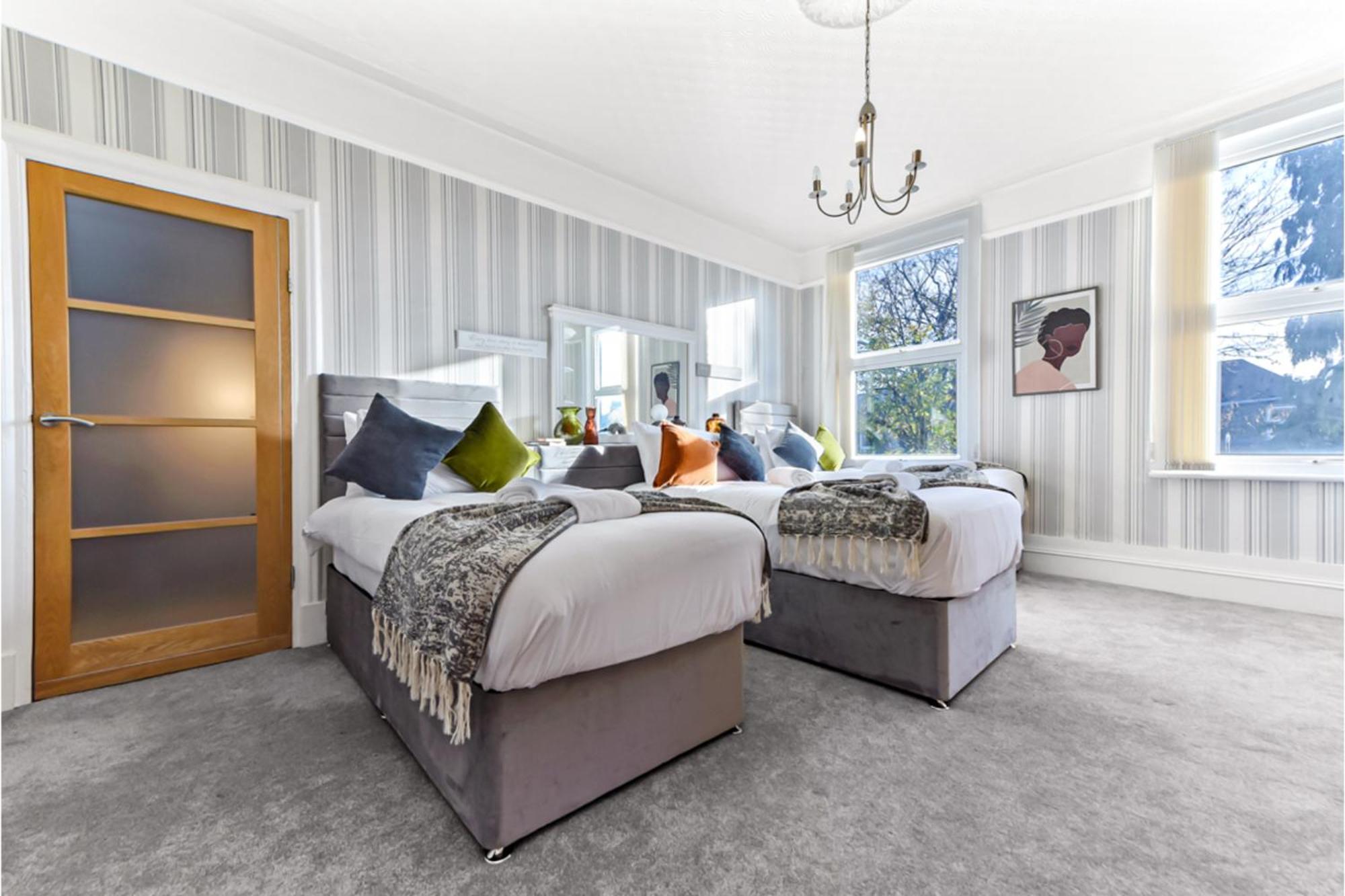Peaceful And Radiant 3br Flat * London