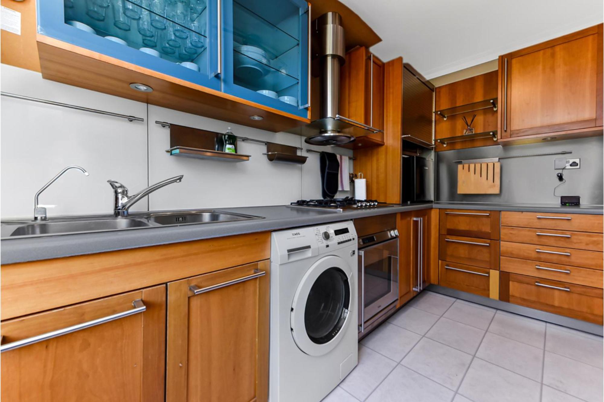Peaceful And Radiant 3br Flat London