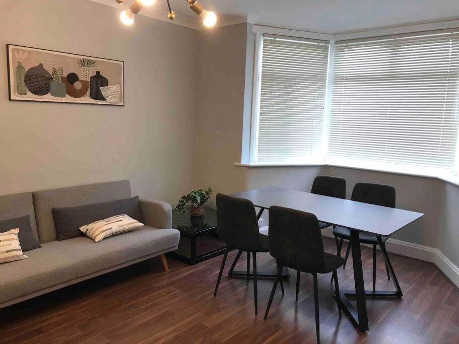 Leilighet Spacious Kosher Flat In Golders London