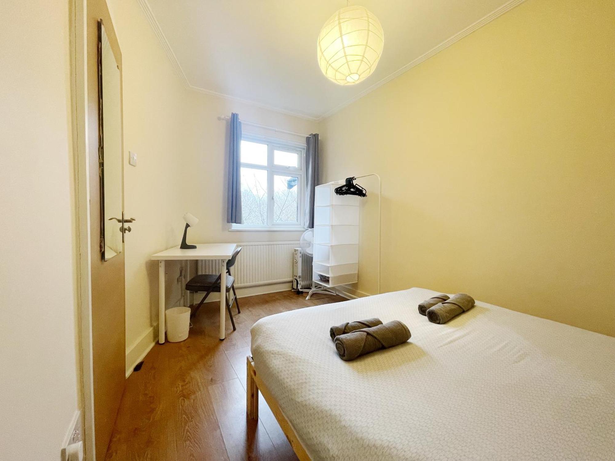 Large Cosy 15min From Privatunterkunft