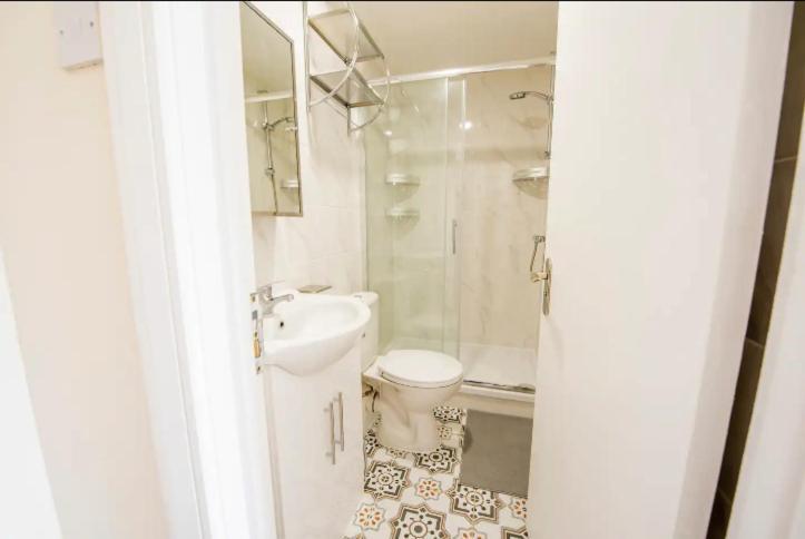 Privatunterkunft Large Cosy 15min From *