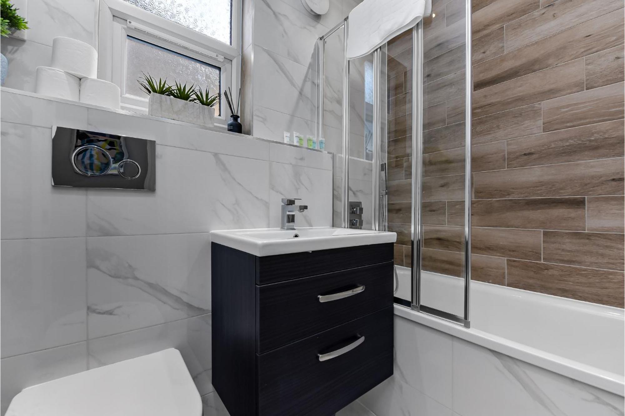 Welcoming And Radiant - Lovely & Family Friendly! Apartment *