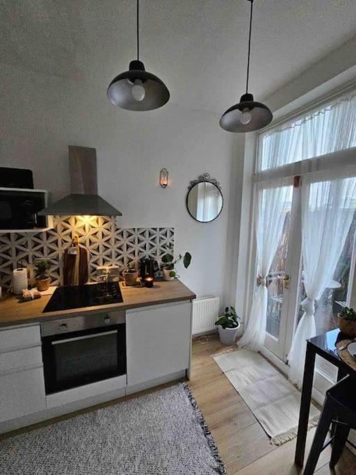 West Kensington Flat, Balcony Apartment *