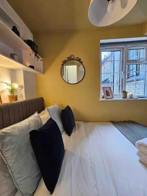 West Kensington Flat, Balcony London