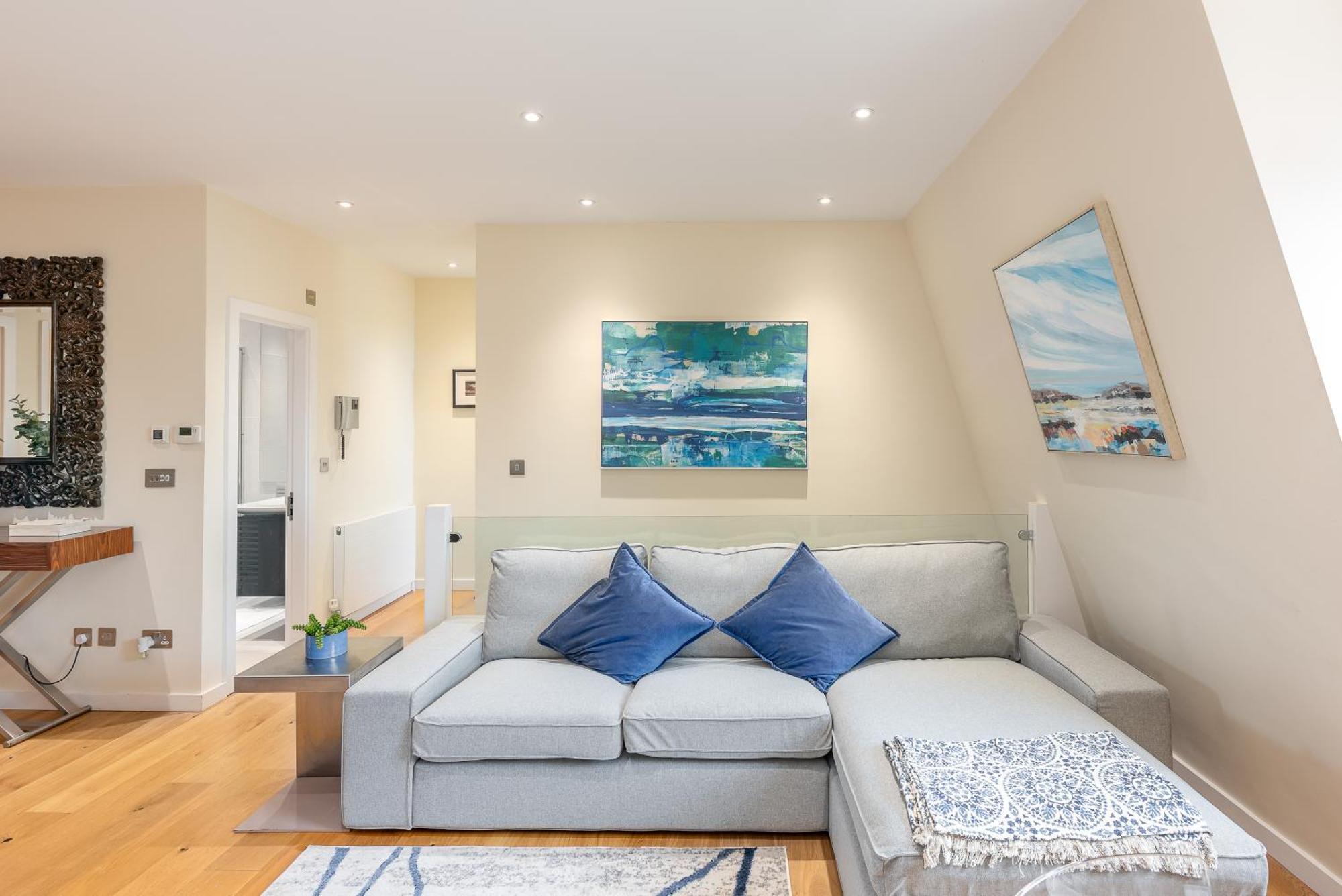 Moments From Hyde Park & Notting Hill With Free Luggage Storage And Washing Machine Lejlighed *