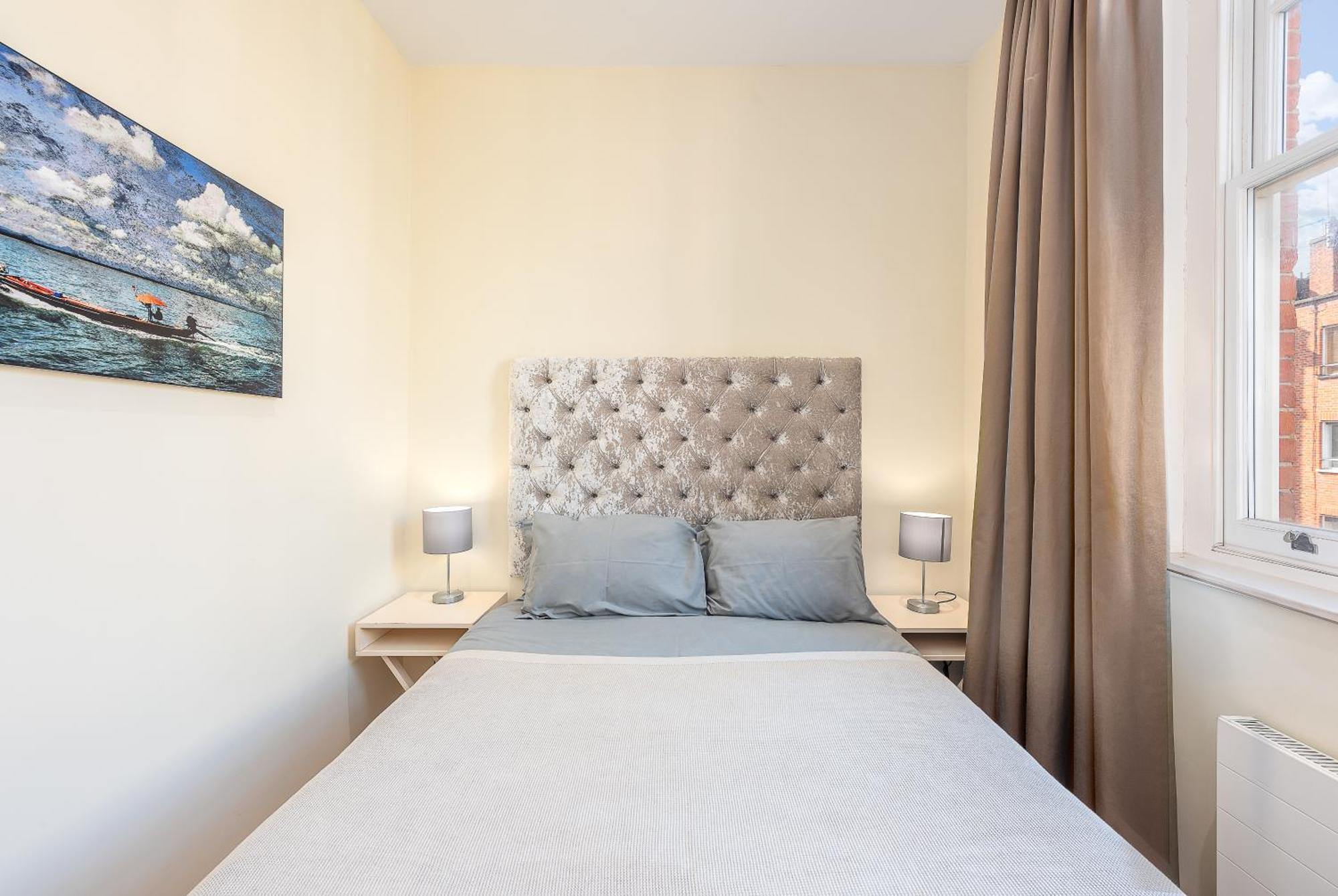 Moments From Hyde Park & Notting Hill With Free Luggage Storage And Washing Machine Lejlighed London