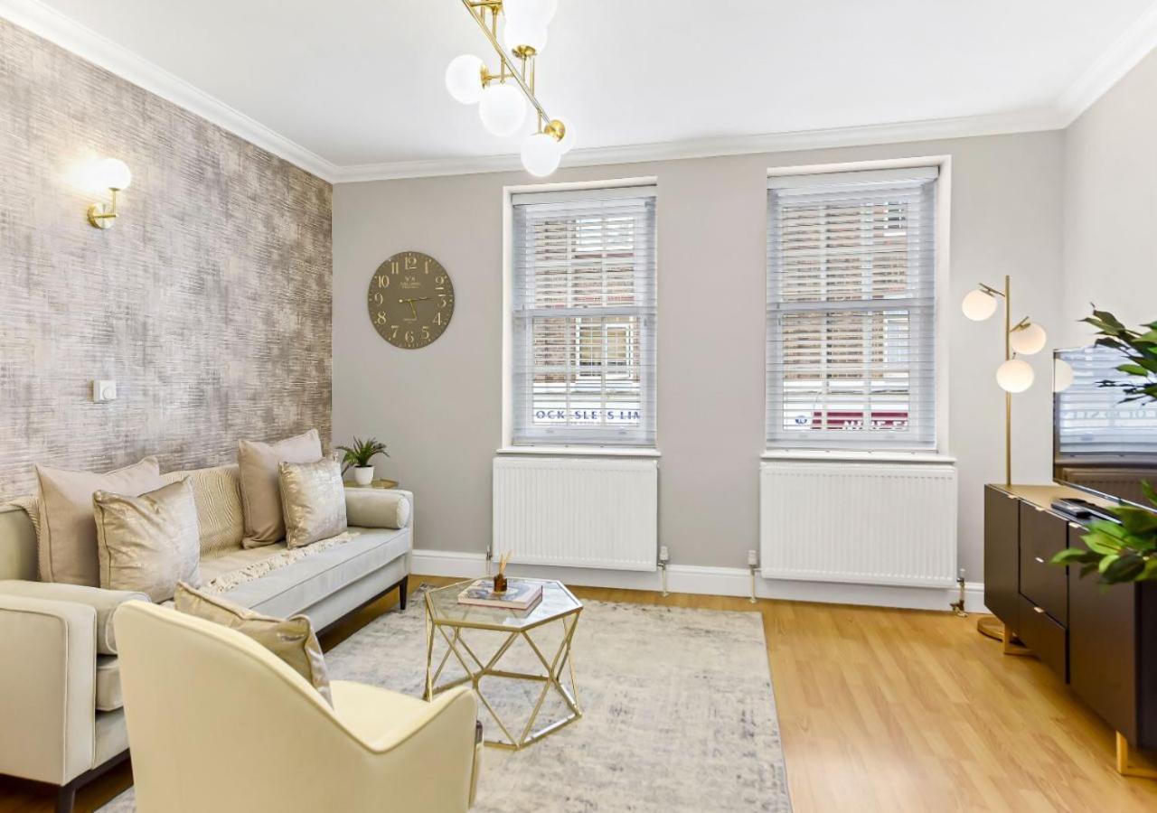 Charm: Stylish & Comfy 2br Flat In Leilighet *
