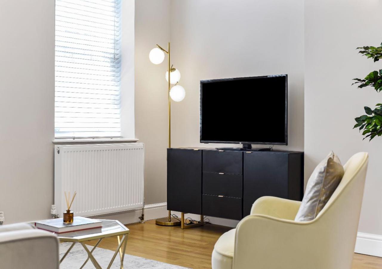 Leilighet Charm: Stylish & Comfy 2br Flat In London