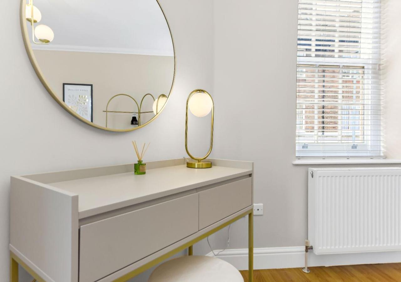 Charm: Stylish & Comfy 2br Flat In Leilighet *