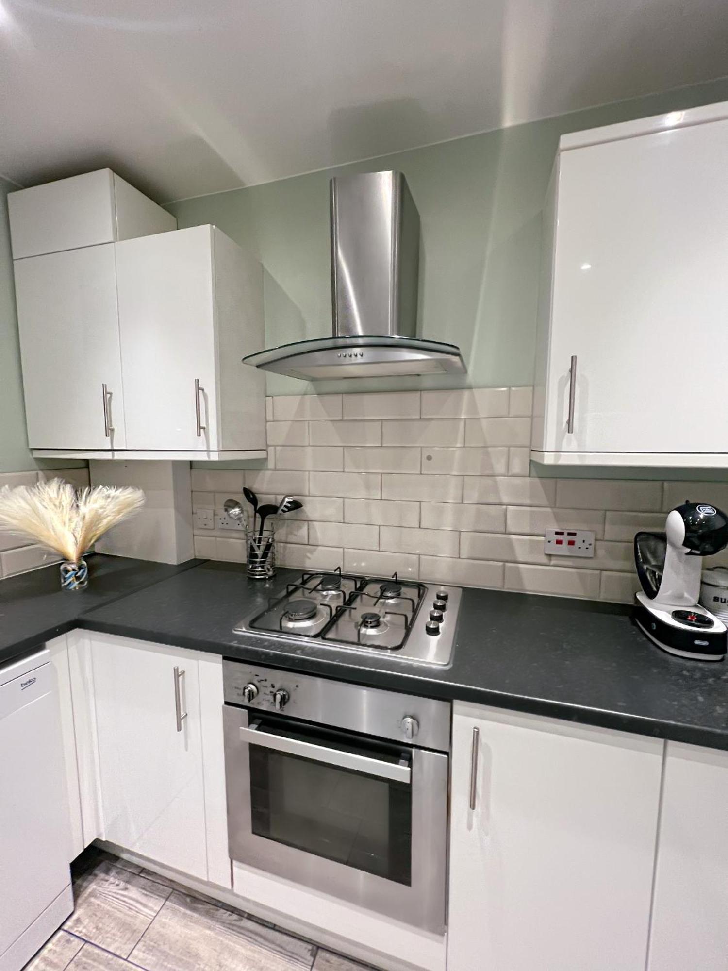 Stylish In Apartment London