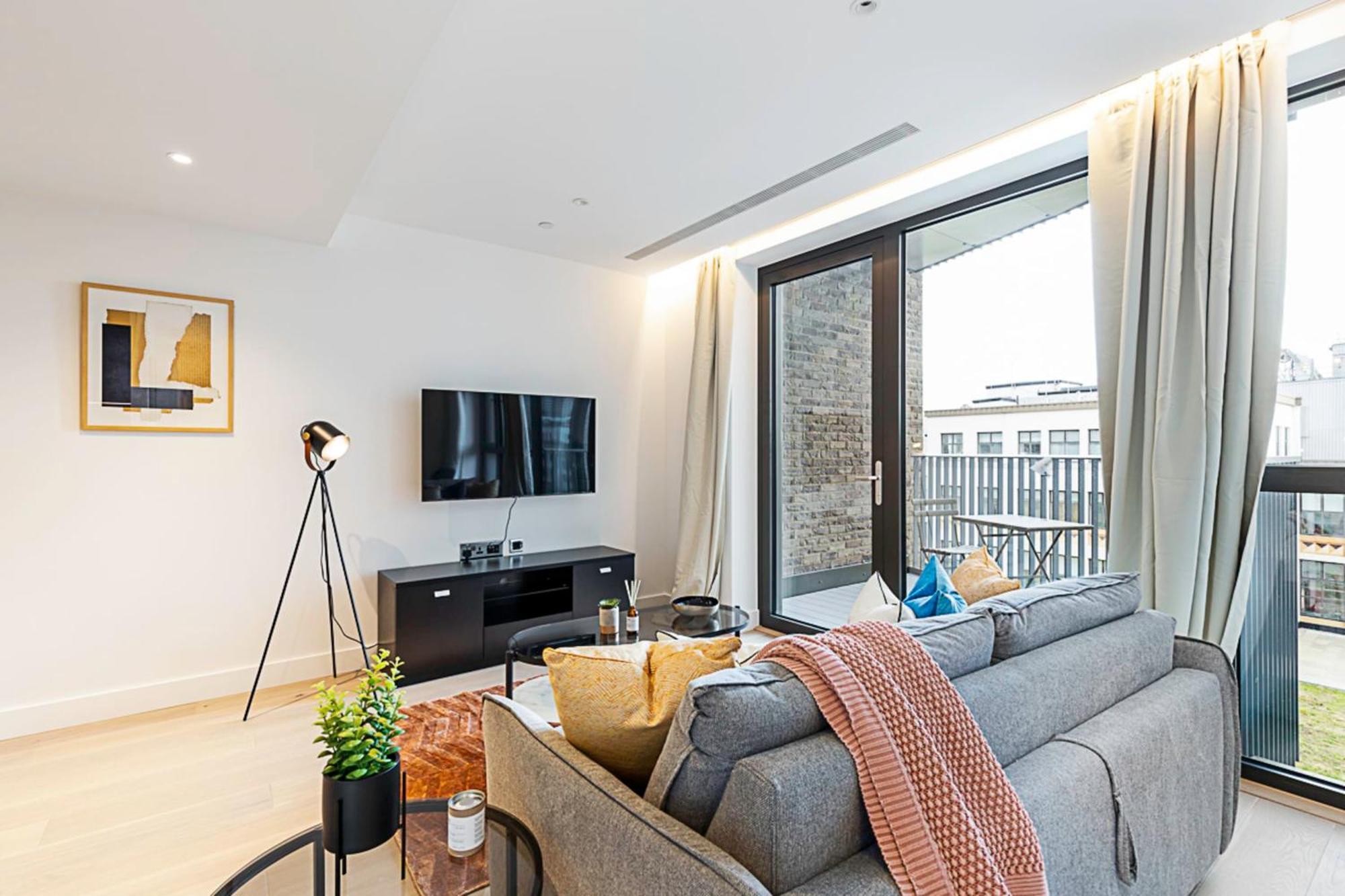 Chic And Sleek Oasis * London