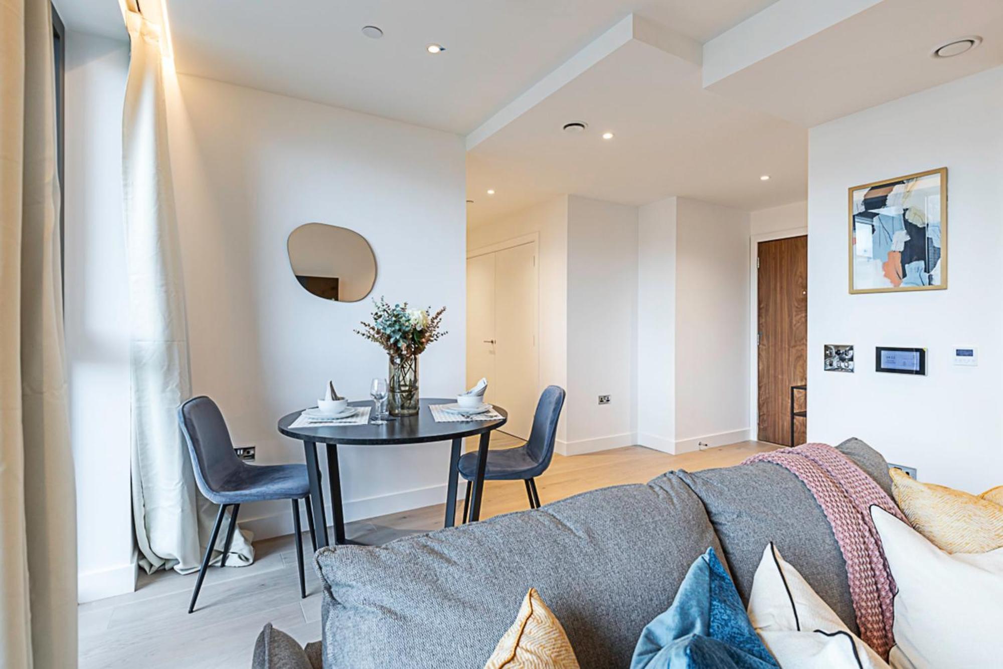 Chic And Sleek Oasis * London