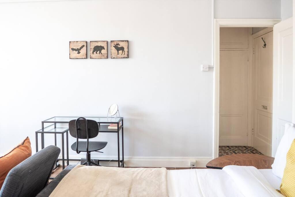 Modern Next To Hyde Park *