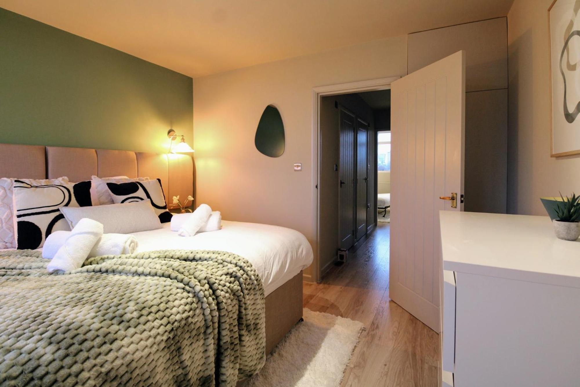 Apartment 2br Flat King Bed 4 Min To Dlr Easy Access London