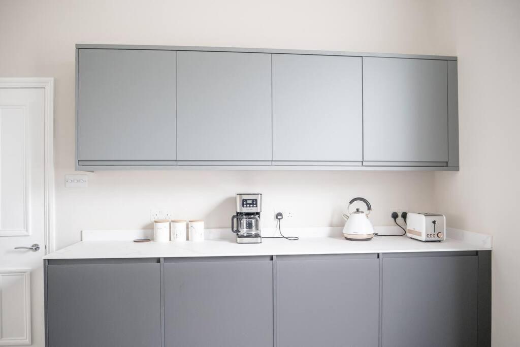 Spectacular Flat Located In Prime Notting Hill Appartement