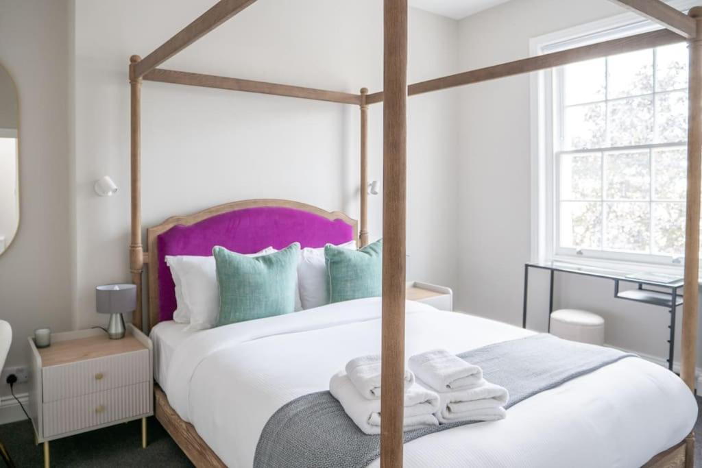 Spectacular Flat Located In Prime Notting Hill Appartement