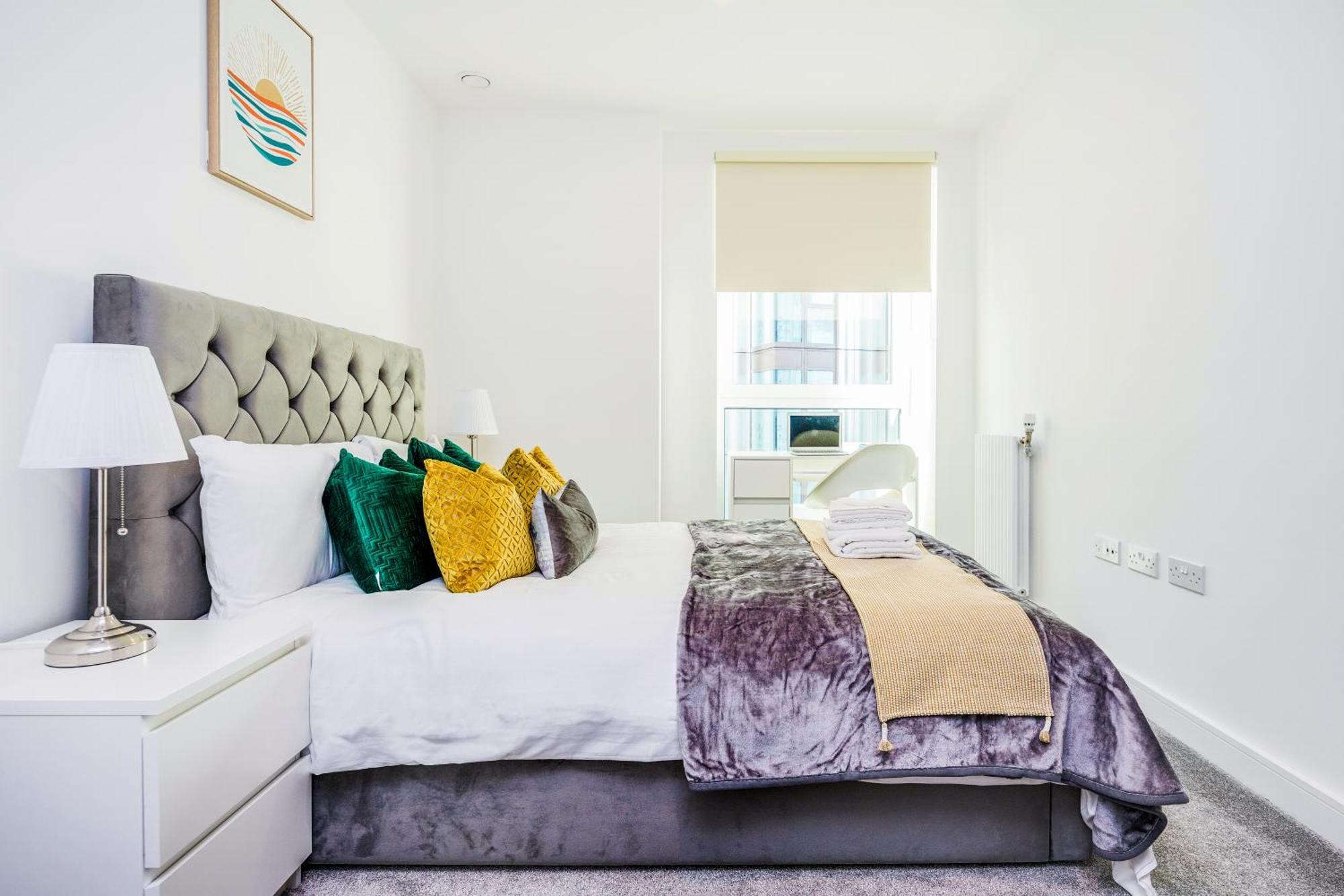 New Riverside Sleeps 5 Easy To Tour * Londra