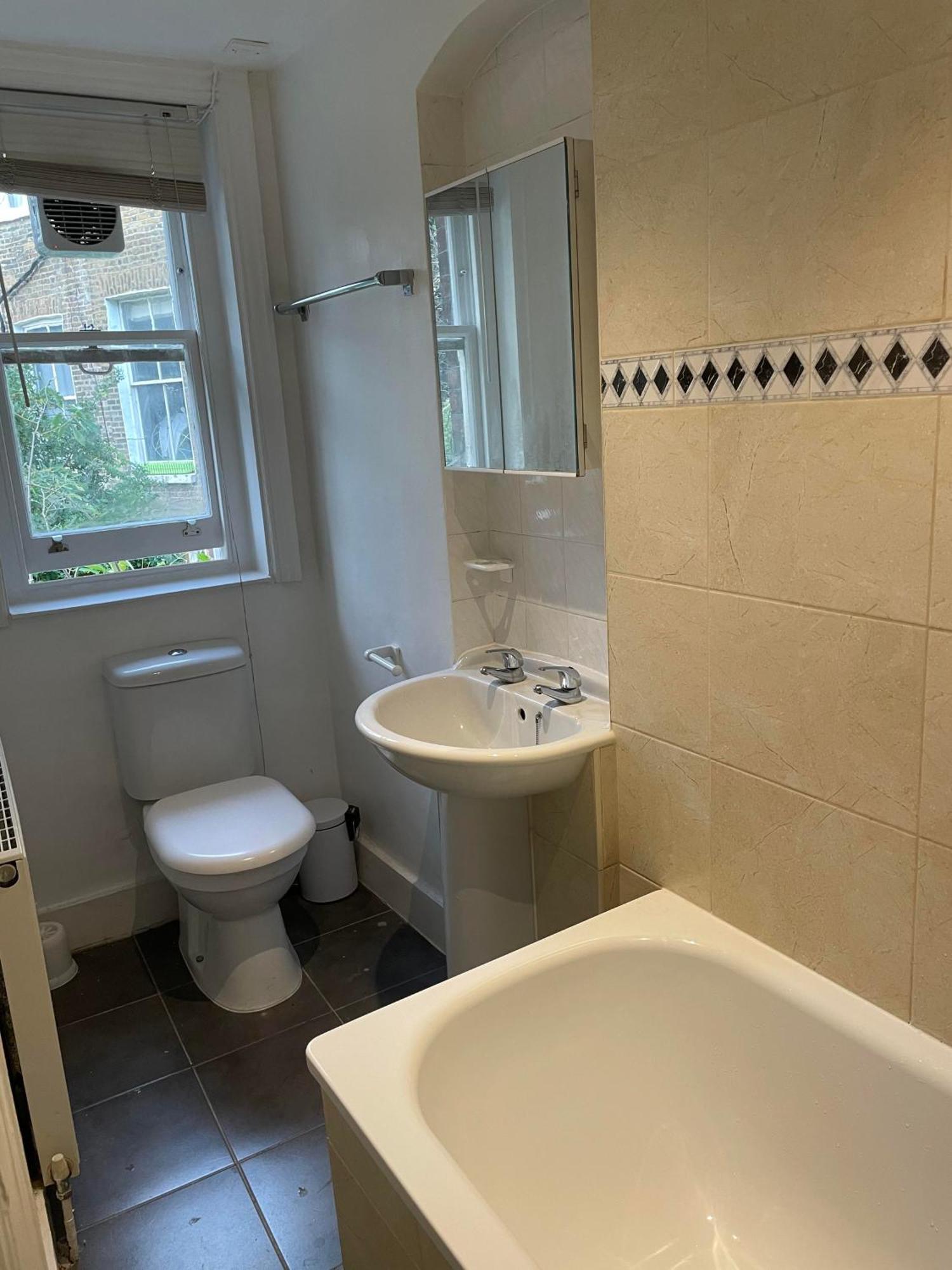 Lejlighed 1 Bedroom In The Heart Of West *