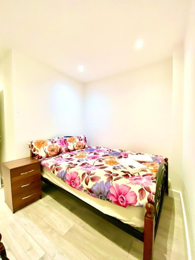 Appartement Comfortable One Bedroom Flat With Car Park In