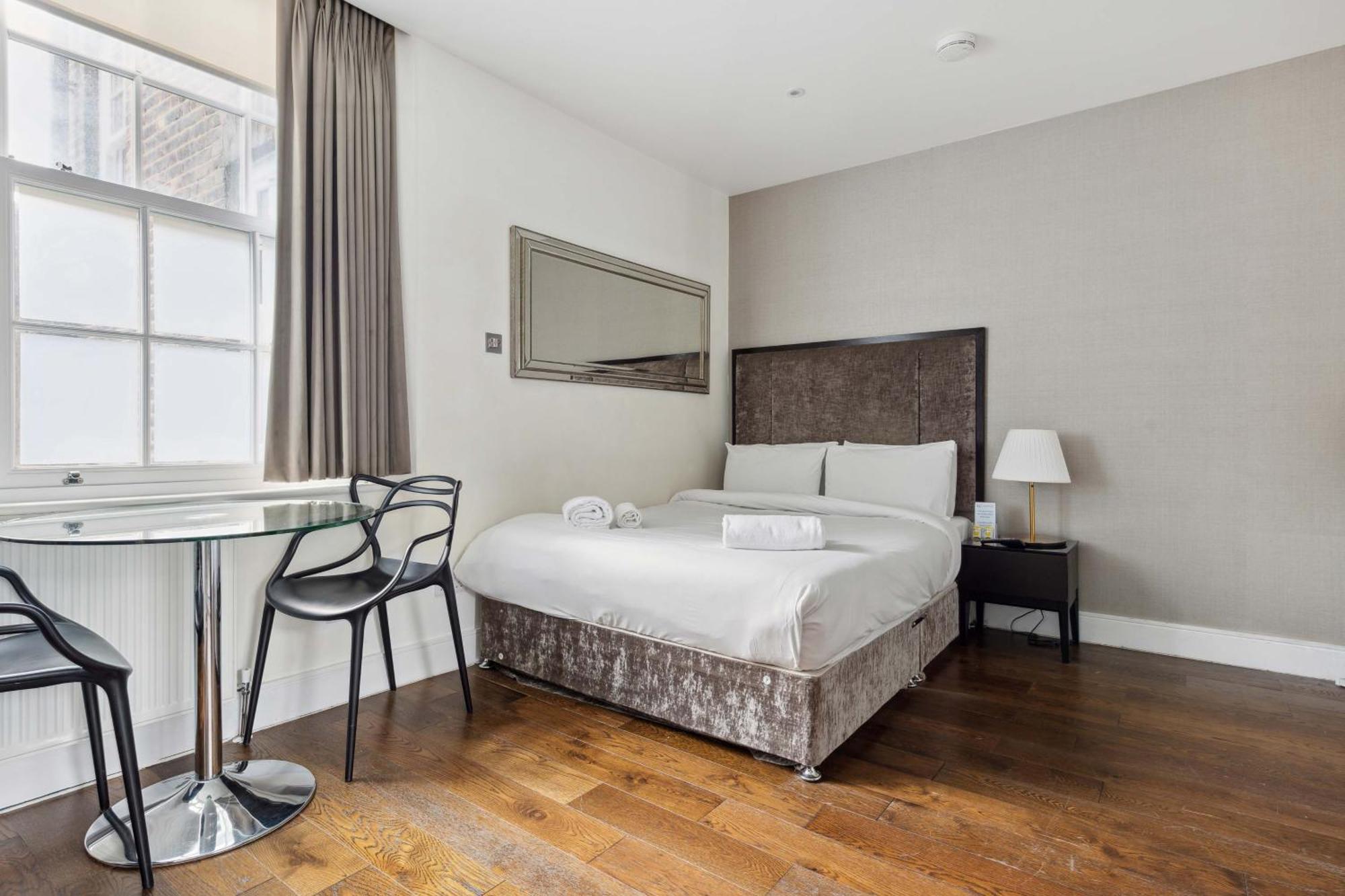 Golden Square Apartment