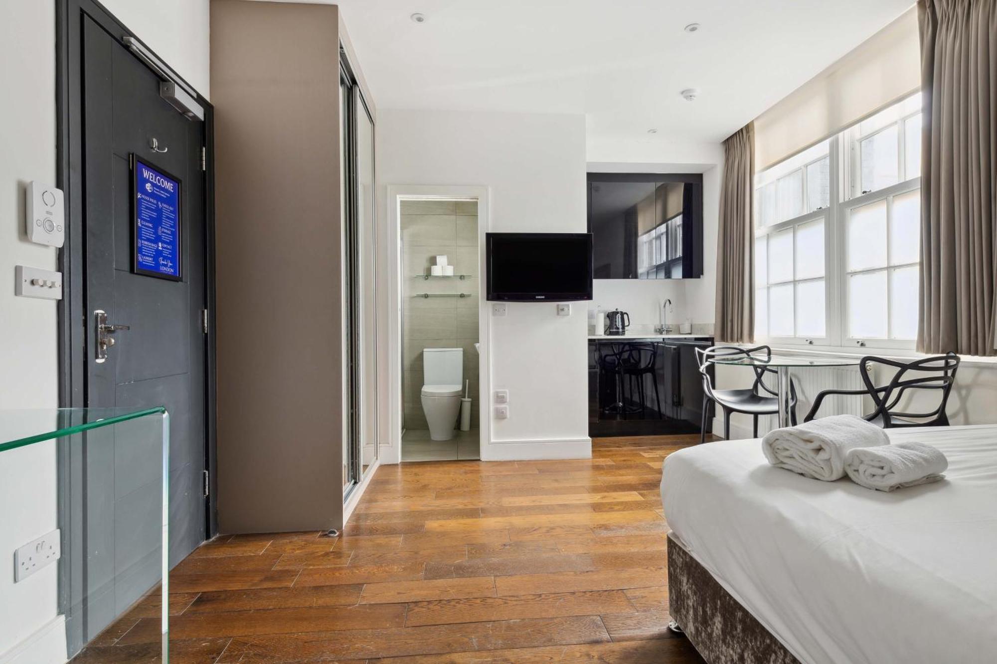 Apartment Golden Square *