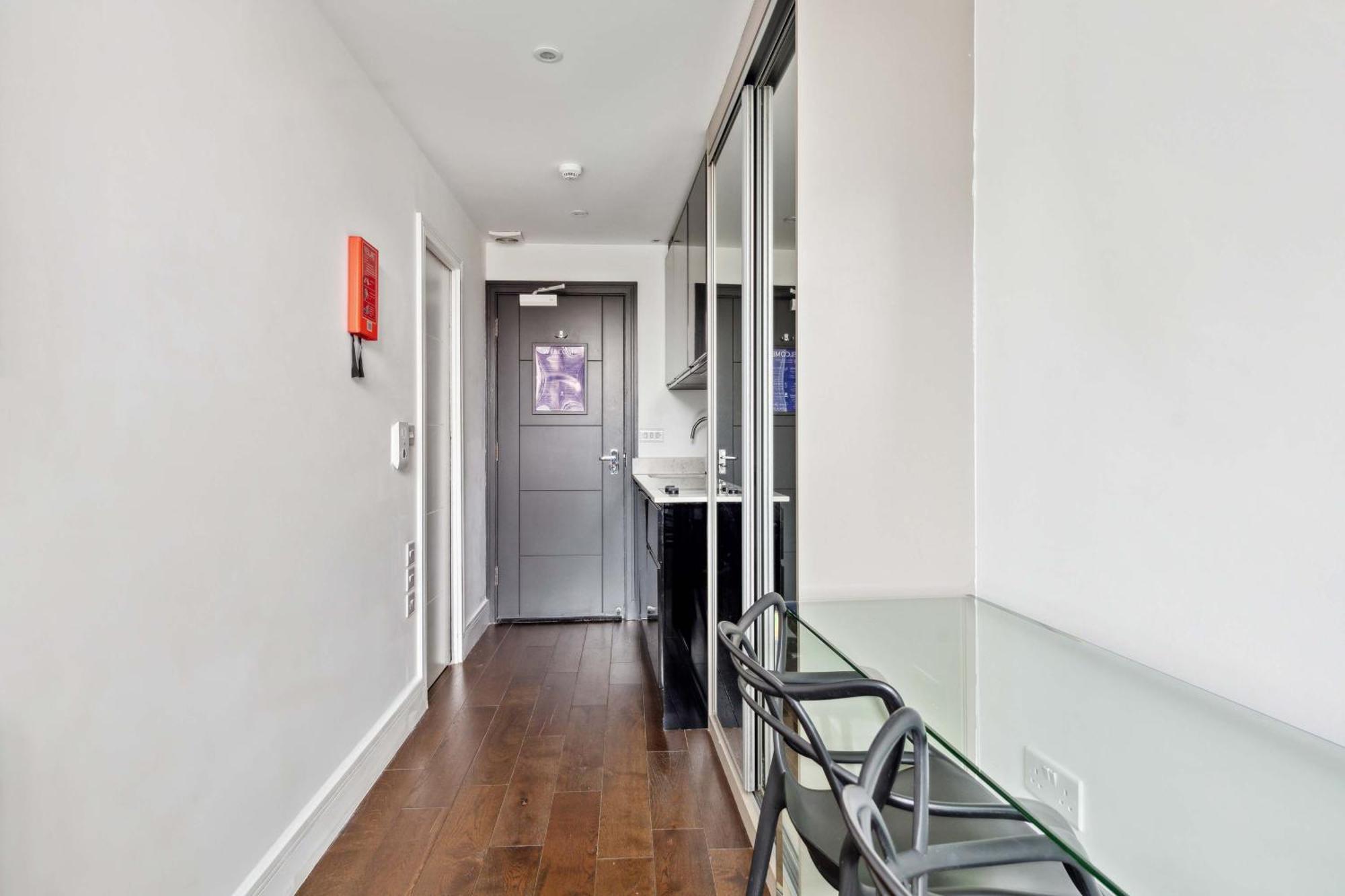 Golden Square Apartment