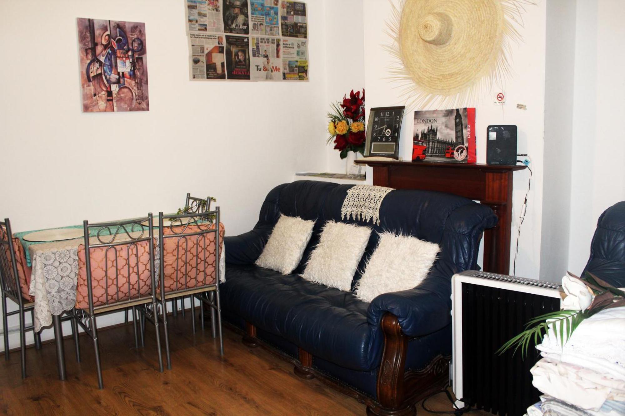Cozy Or In Townhouse Fast Links To Central * Londen