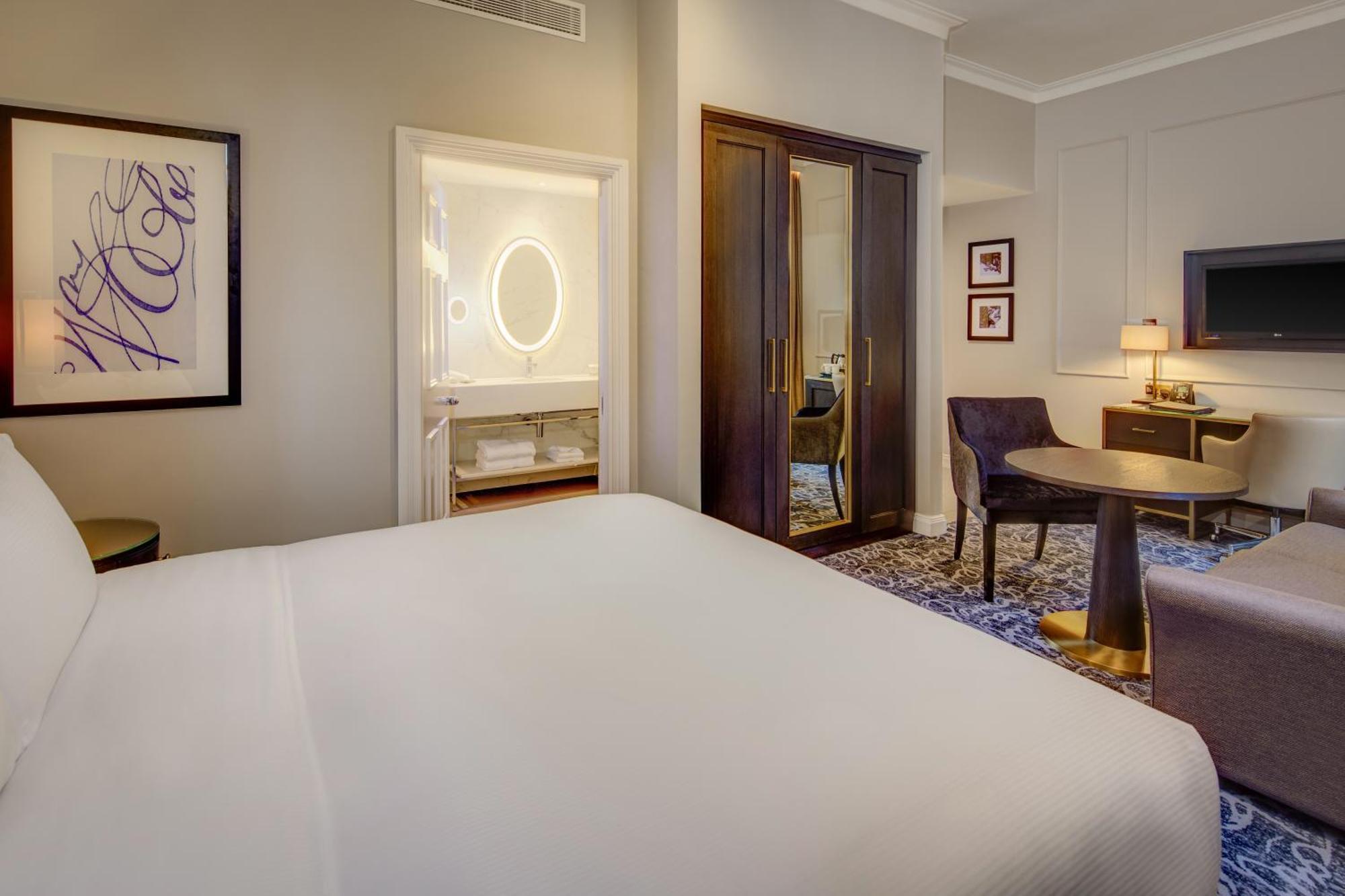 Hotel Hilton Euston 4*
