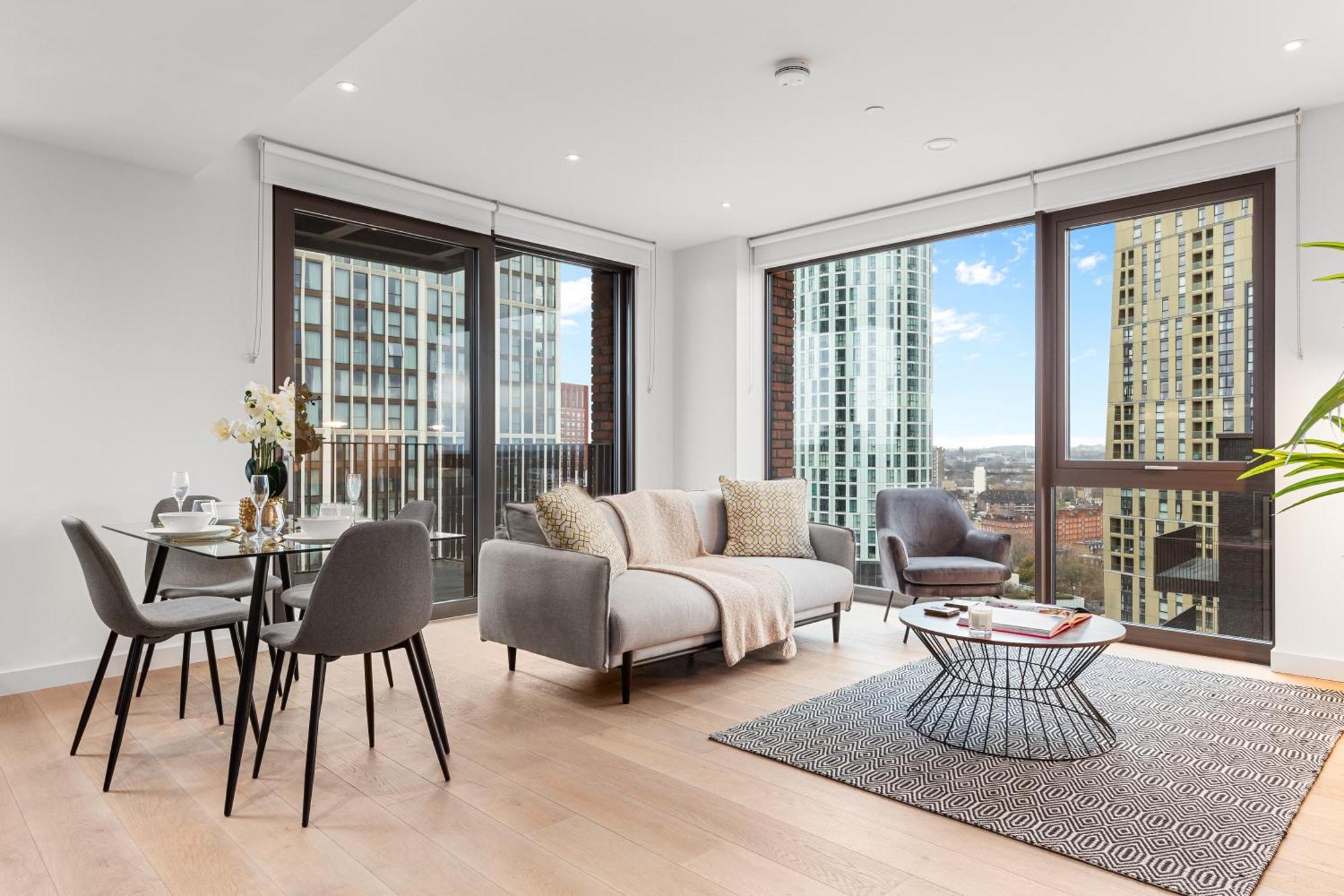 Aparthotel New 2 Bedroom Flat Riverview Balcony