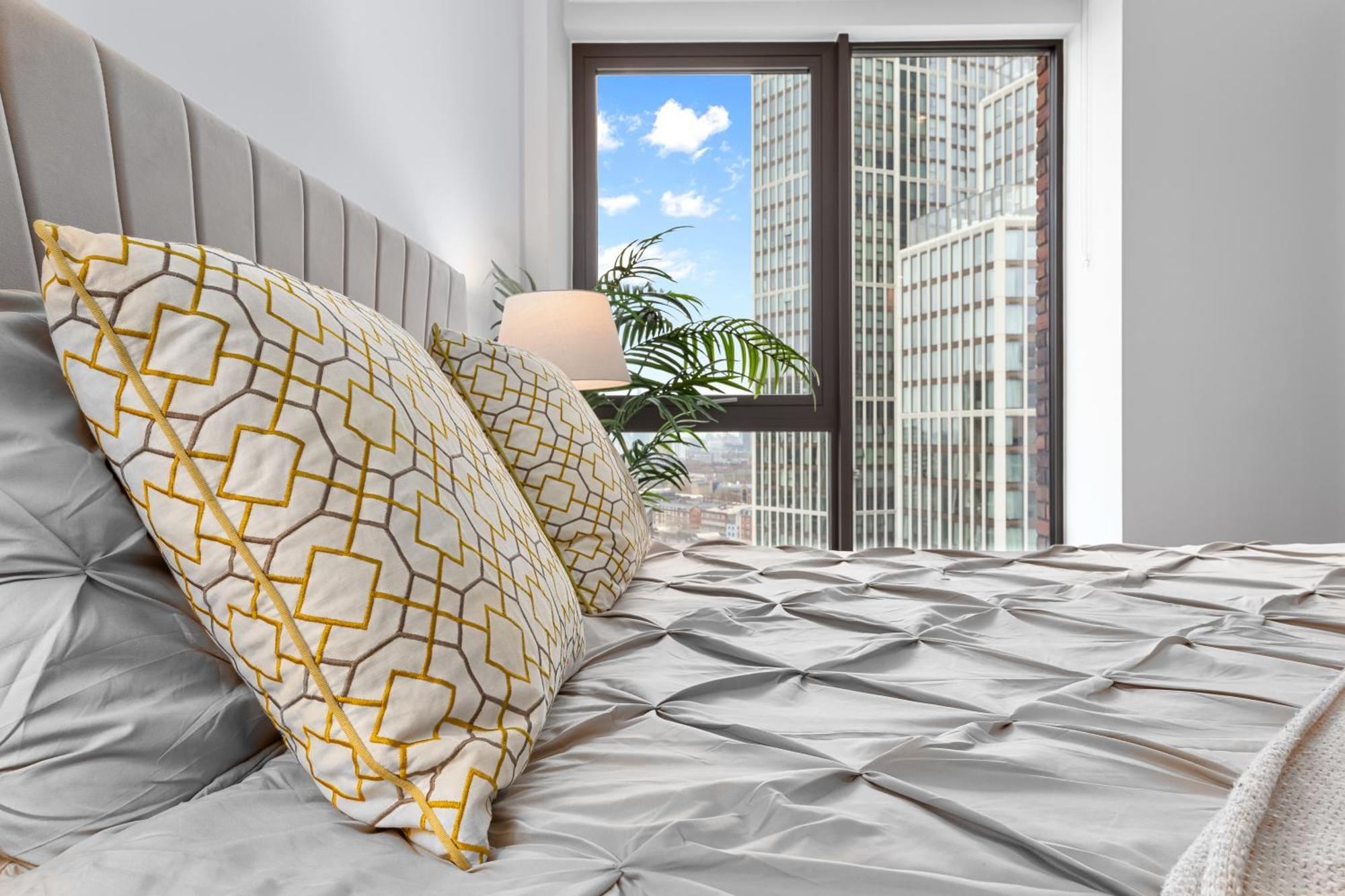 Aparthotel New 2 Bedroom Flat Riverview Balcony