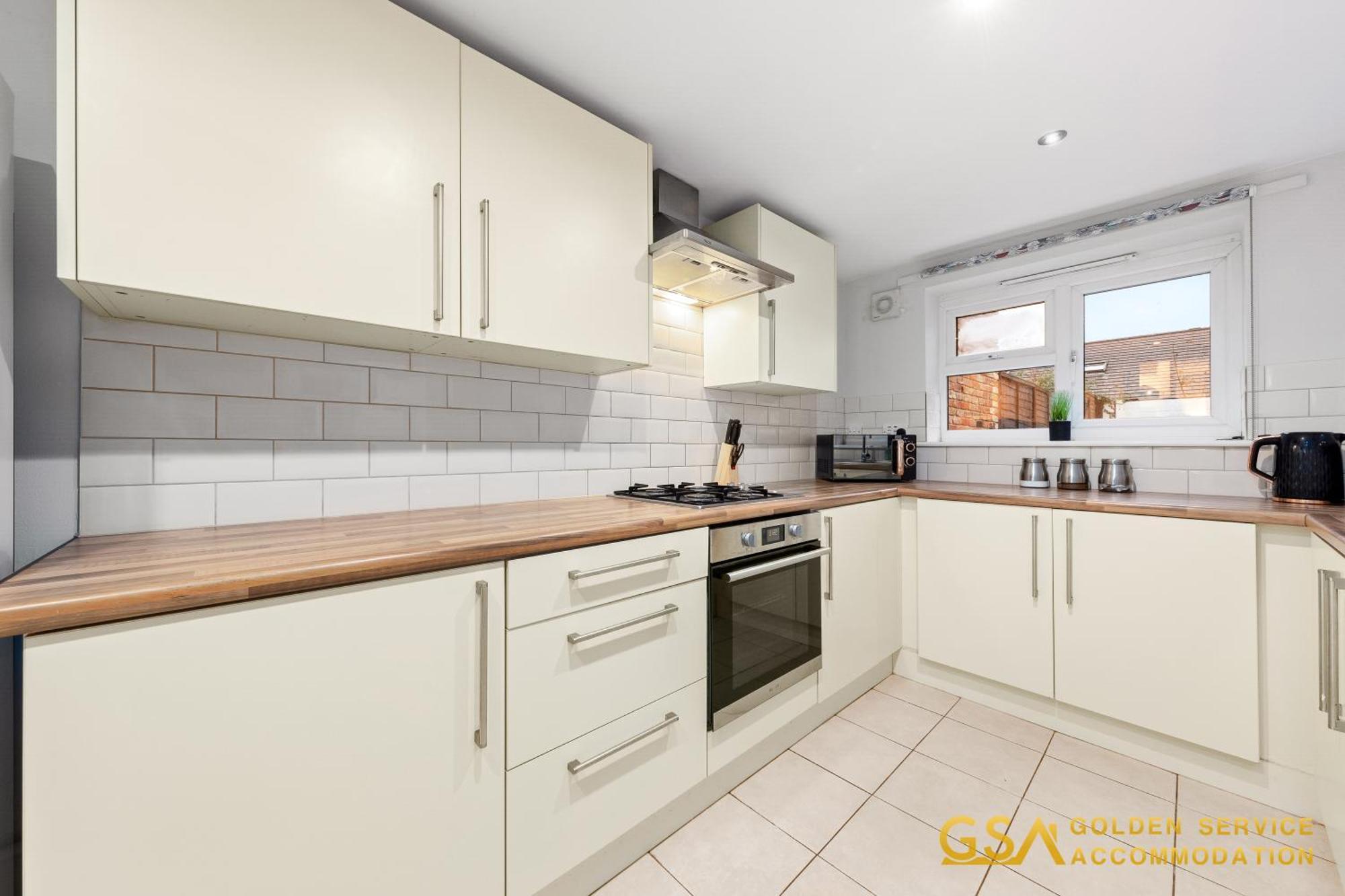 Vakantiehuis 3 Bed In Forest Gate - Waltham Forest *