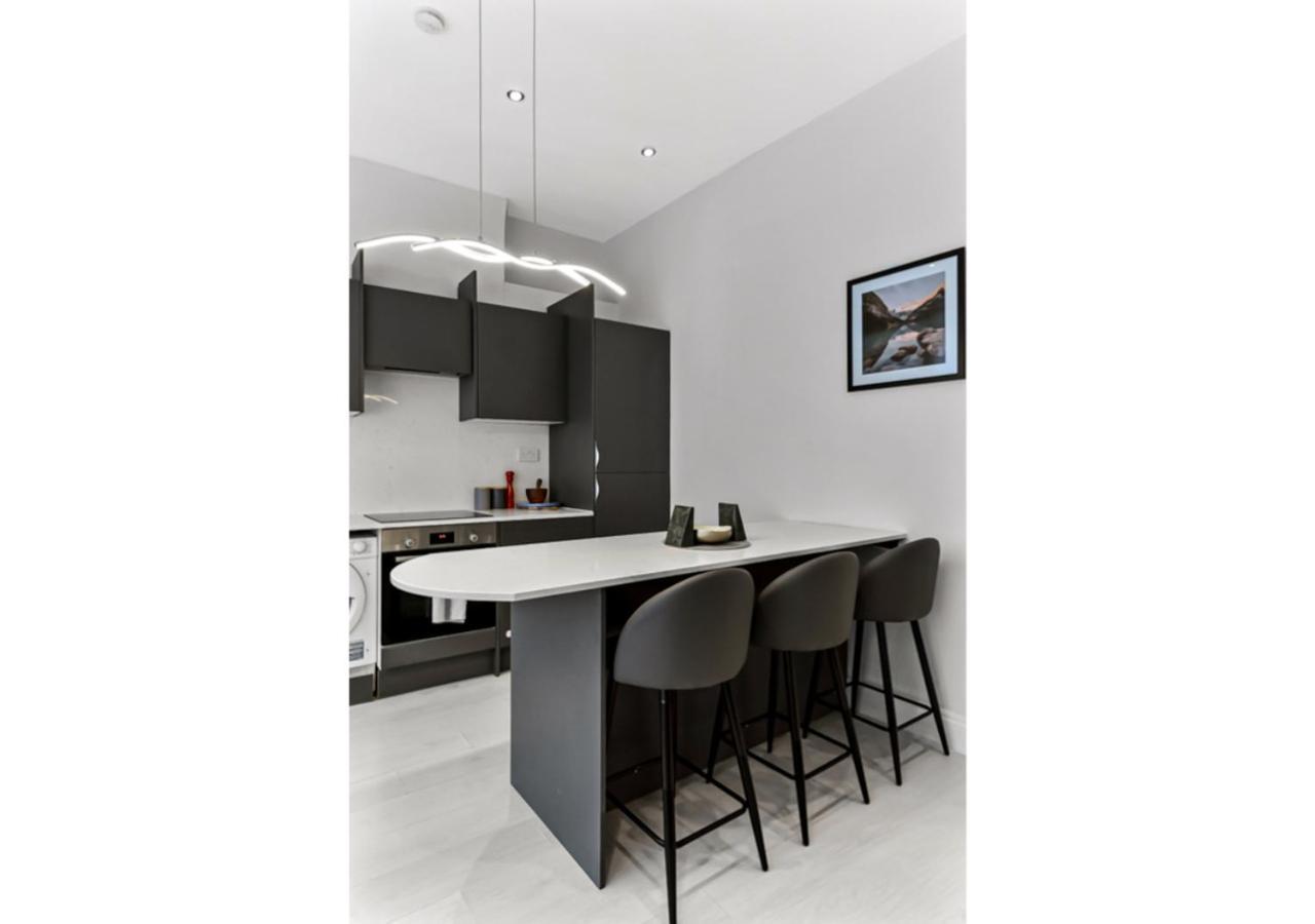 Captivating 2 Bd Flat In Appartement Londen