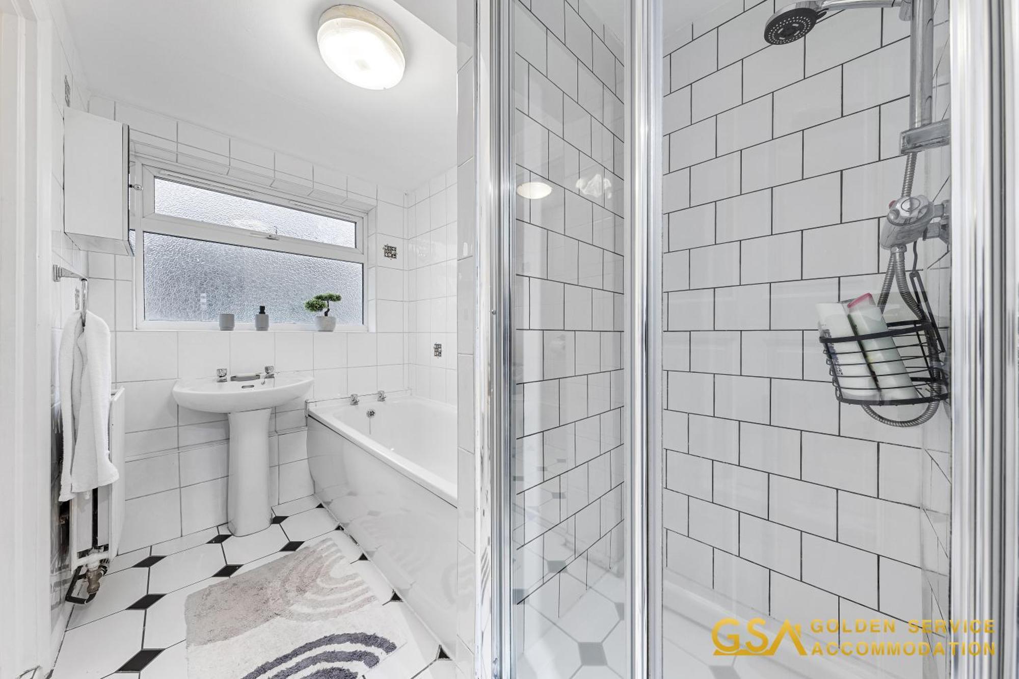 Holiday home Stylist And Cosy 3 Bed House Leytonstone Sleeps 7