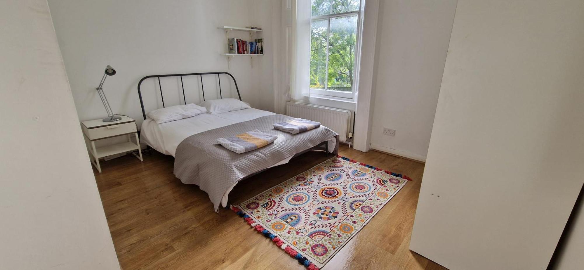Primrose Hill - Charming, Cosy, 2 Double Bedrooms Londen