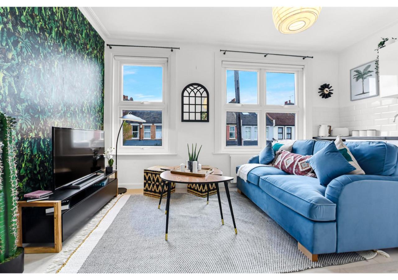 Leilighet Earth Tones & Greenery: 4br Flat Sleeps 8 *