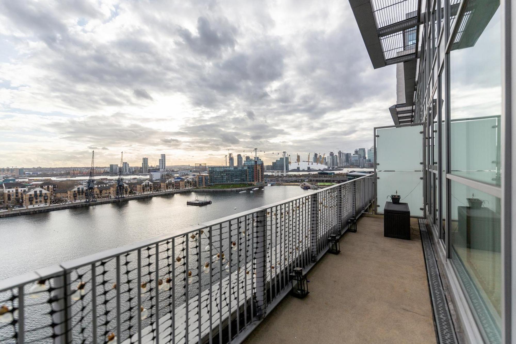 Premium By Excel * London
