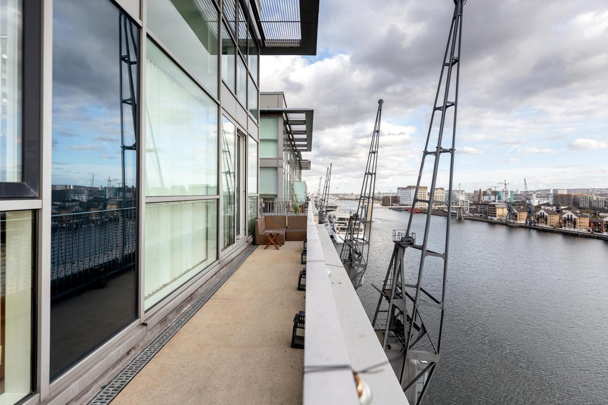 Apartment Premium By Excel