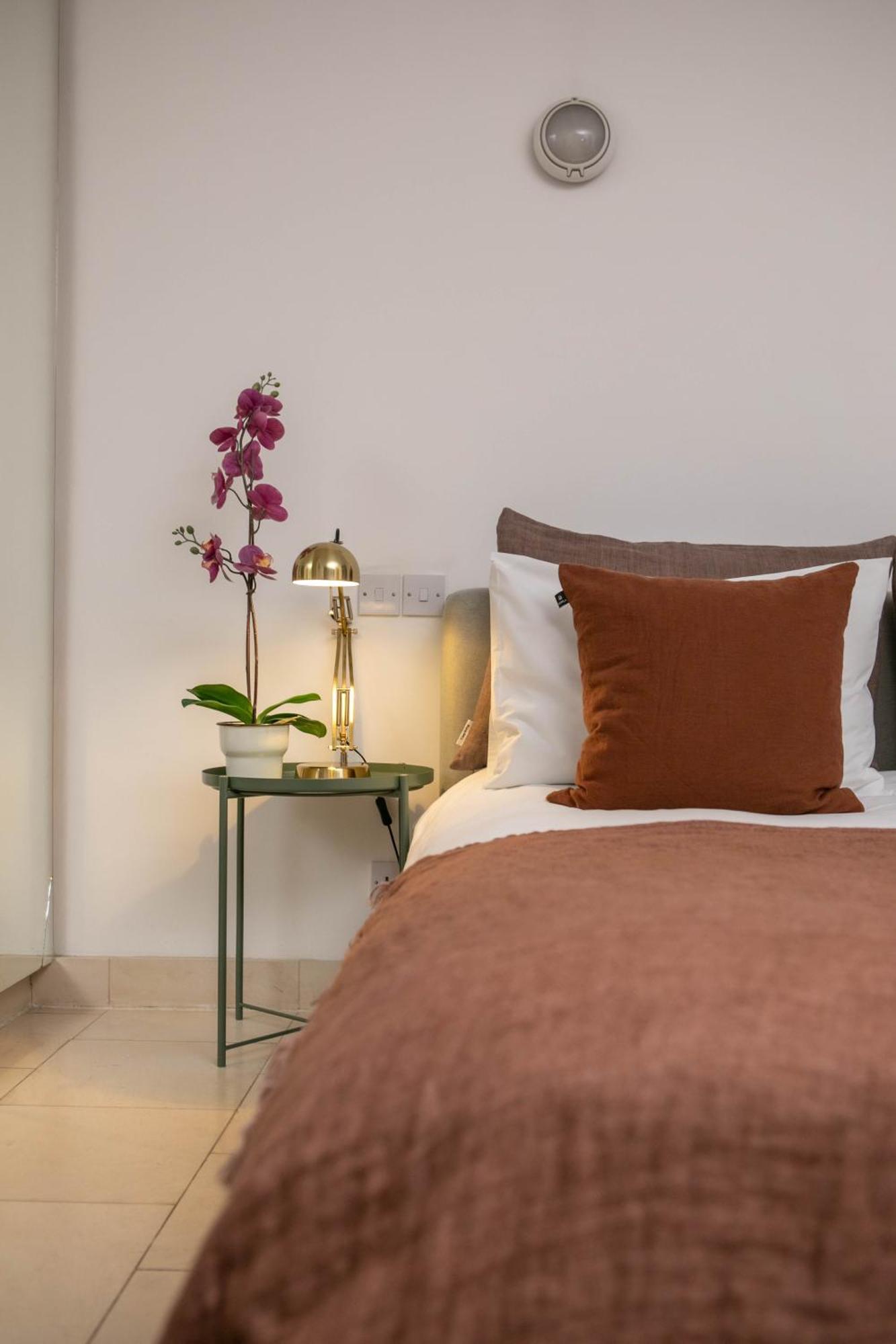 Hotell The Luxury 3*