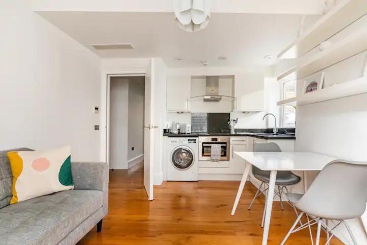 1 Bed With Roof Terrace Appartement Londen