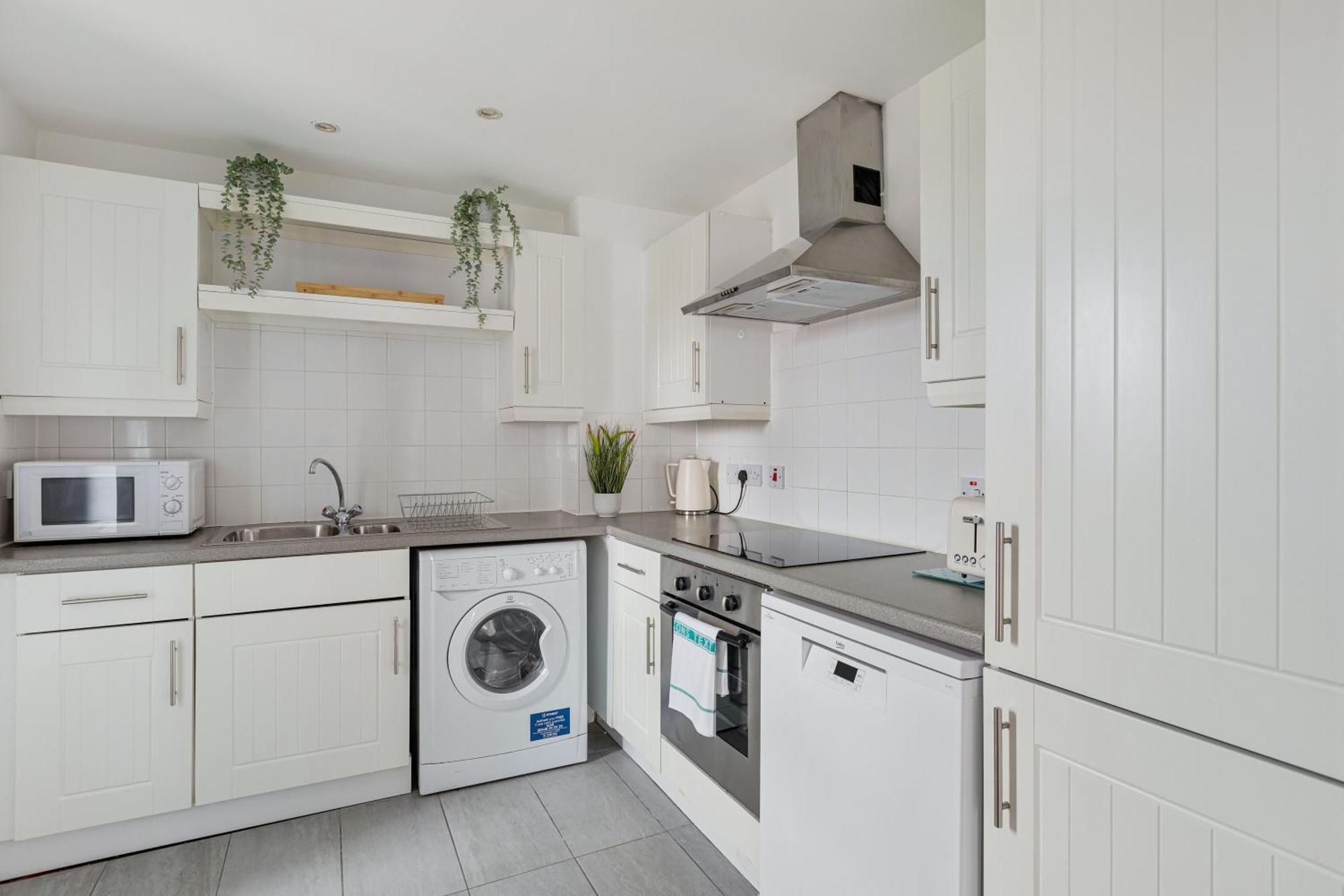 2bedroom 2bathroom Large Modern With Balcony At King's Cross * Londra